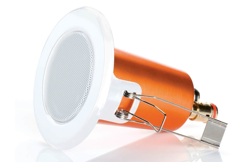 BUILT-IN SPEAKERS AUDIO MONITOR CPC120