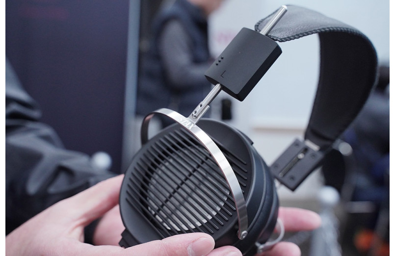 Stax SR-X1