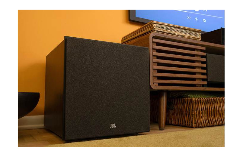 JBL Stage 220P